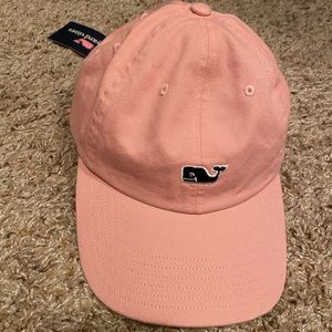 Vineyard vines women’s hat! 🐳